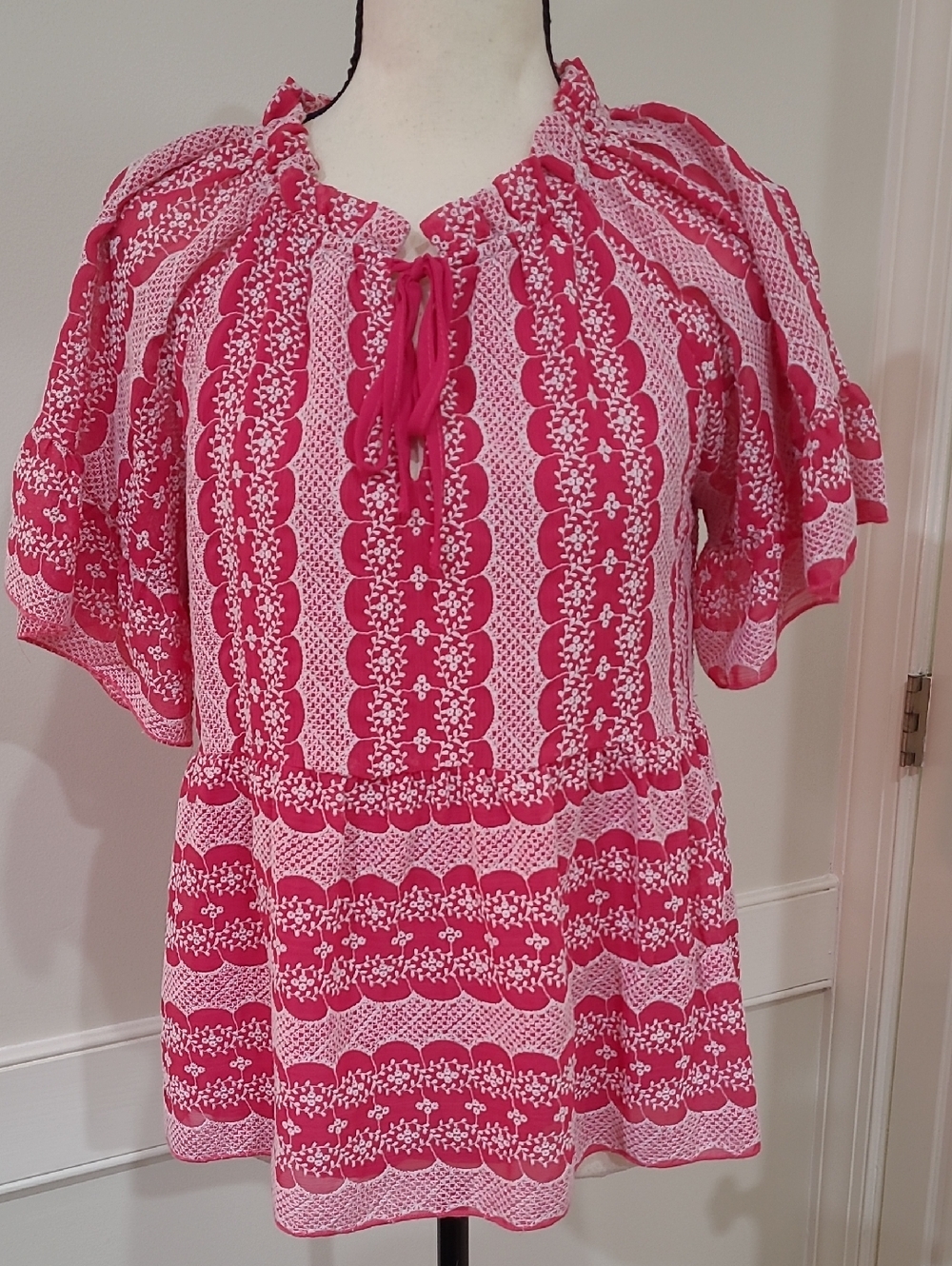 Joy Joy Embroidered Pink and White Bell-Sleeve Peasant Blouse - Size XS